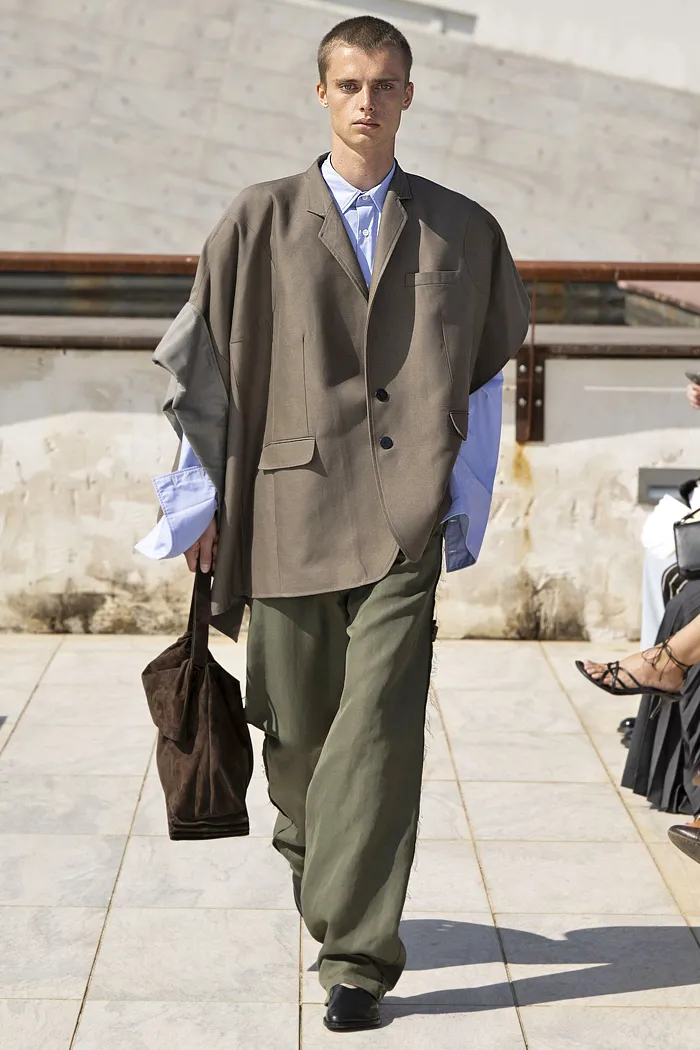 Niccolò Pasqualetti 2026 春夏男装 – 牛仔连体裤、斗篷夹克、工装裤、褶饰、解构混合