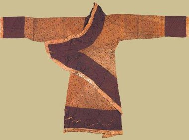 Official uniforms for rulers and officials of the Qin and Han dynasties